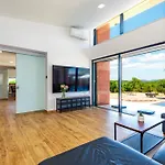 빌라 Modern Luxurious With Spa-adria