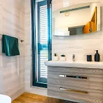 Modern Luxurious With Spa-adria 빌라 티스노