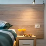 Modern Luxurious With Spa-adria 티스노