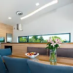 빌라 Modern Luxurious With Spa-adria *