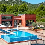 빌라 Modern Luxurious With Spa-adria *