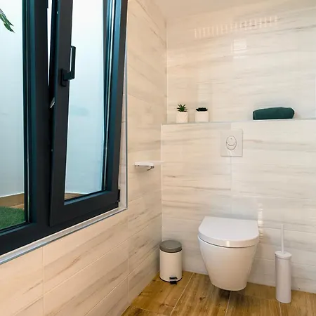 וילה Modern Luxurious With Spa-adria *