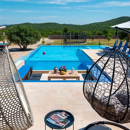 Modern Luxurious With Spa-adria וילה *