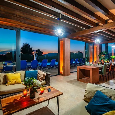 Modern Luxurious With Spa-adria וילה טיסנו