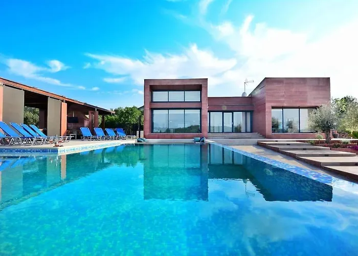 ヴィラ Modern Luxurious With Spa-adria *