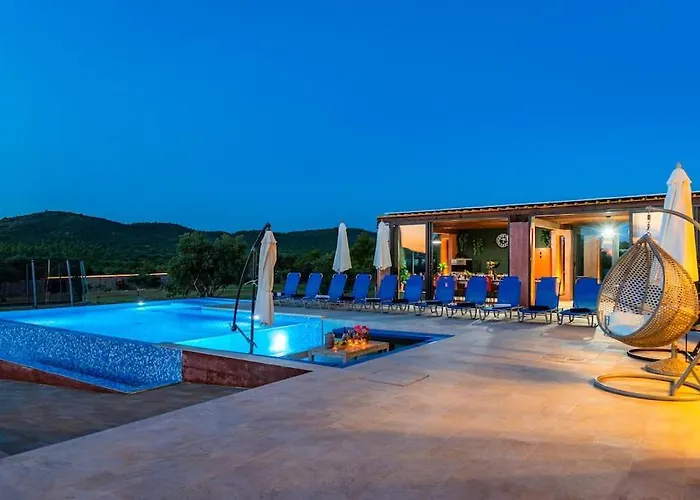 Modern Luxurious With Spa-adria ヴィラ