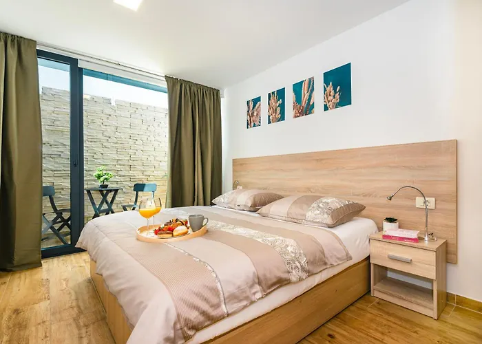 Modern Luxurious With Spa-adria ヴィラ ティスノ