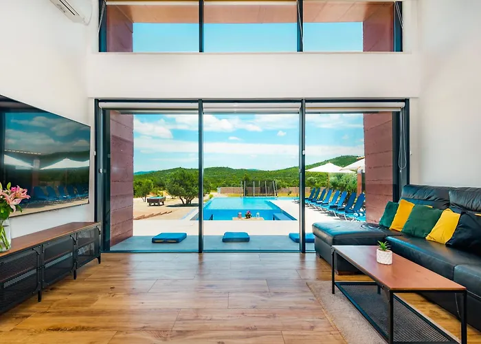 Modern Luxurious With Spa-adria * ティスノ