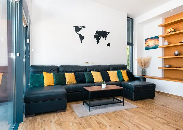 Modern Luxurious With Spa-adria ヴィラ ティスノ