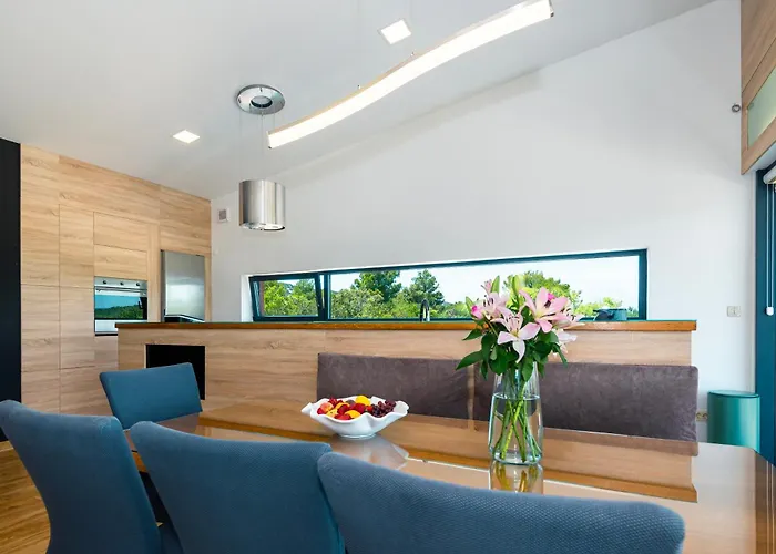 ヴィラ Modern Luxurious With Spa-adria *