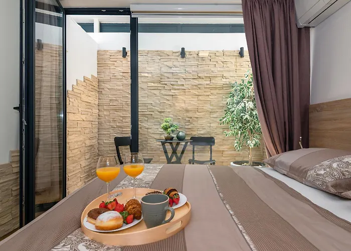 Modern Luxurious With Spa-adria ヴィラ ティスノ