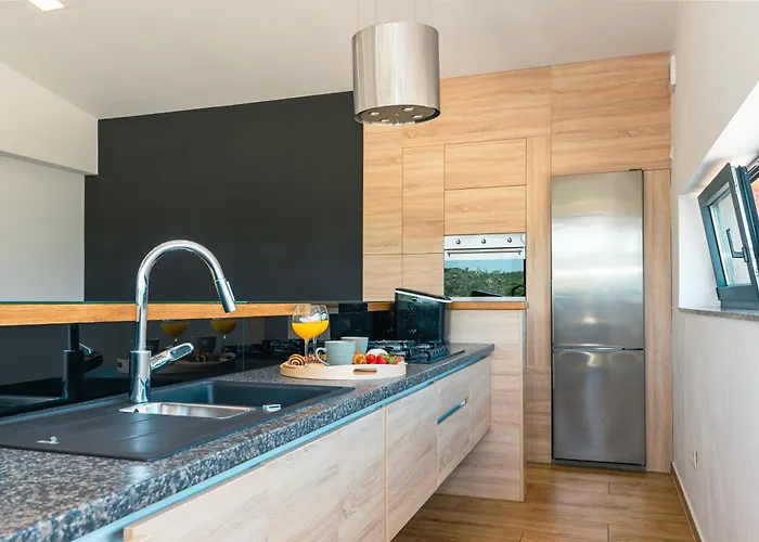 ヴィラ Modern Luxurious With Spa-adria ティスノ