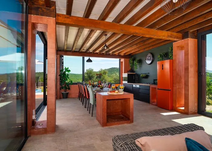 Modern Luxurious With Spa-adria * ティスノ